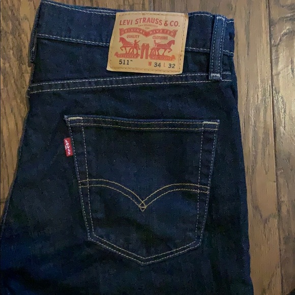 Men’s 511 Levi’s Slim Fit Jeans - Picture 2 of 5
